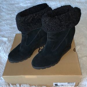 EUC UGG Kyra Black Suede Wedge Boots